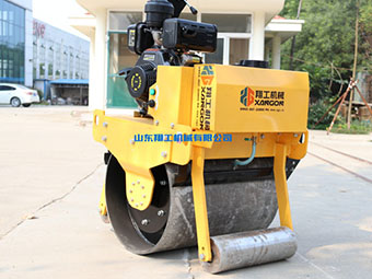 翔工小型壓路機(jī)：小身材，大力量