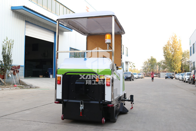 電動掃地車生產廠家告訴你掃地機購買的必要性！