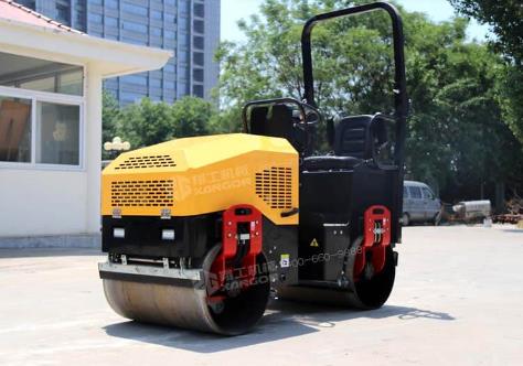 壓路機型號多？根據(jù)工程量選擇準(zhǔn)沒錯